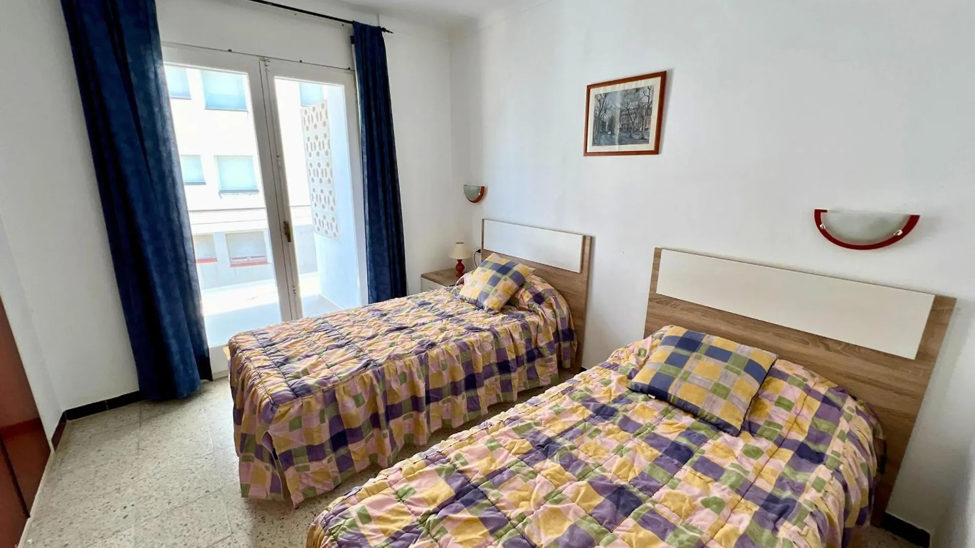 Europa 36 Apartment Roses